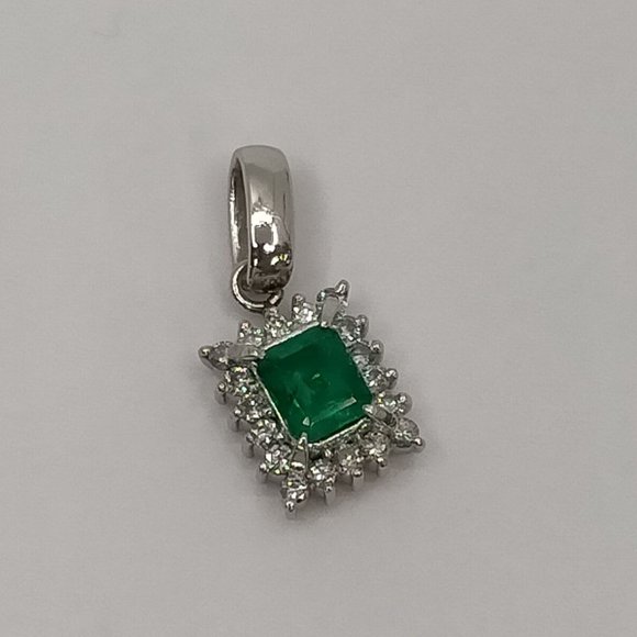 Jewelry Pendant Head Emerald 0.39ct Platinum swank - Picture 8 of 9